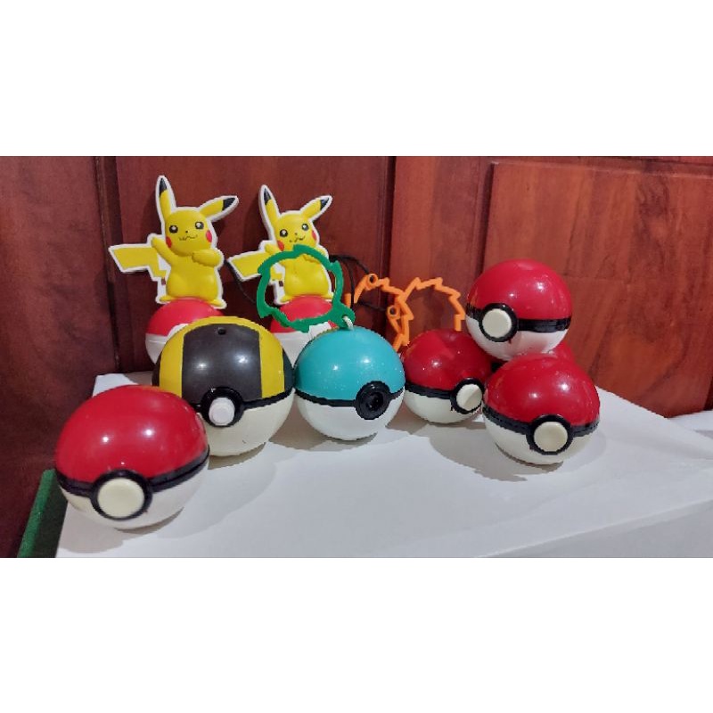 Action Figure McD Bola Pokemon Pikachu