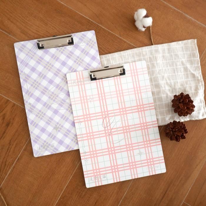 

Terlaris Papan Jalan / Clipboard A4 / Papan Ujian / Papan Ulangan Transparant