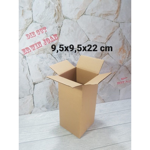 

Kardus / Box / 9,5x9,5x22 cm./ Karton Polos Baru ST