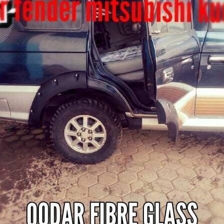 Over Fender Mitsubishi Kuda