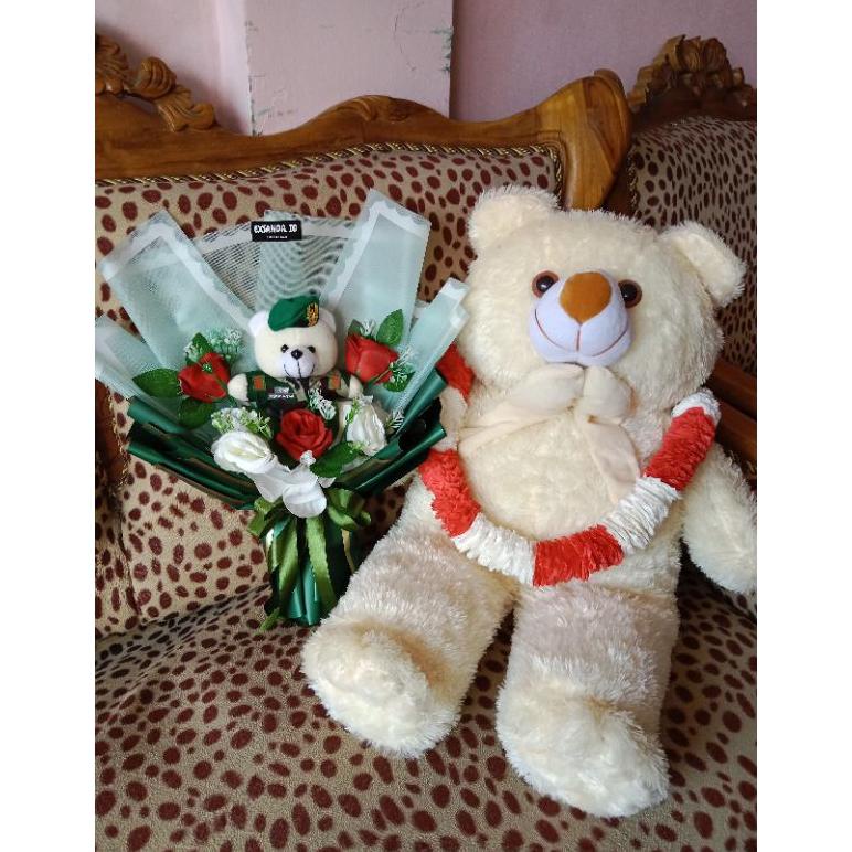 kalung penyambutan satgas merah putih