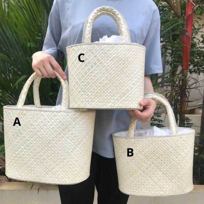 

Tas pandan OVAL PIKNIK SERUT / tas anyaman mendong / tas parcel