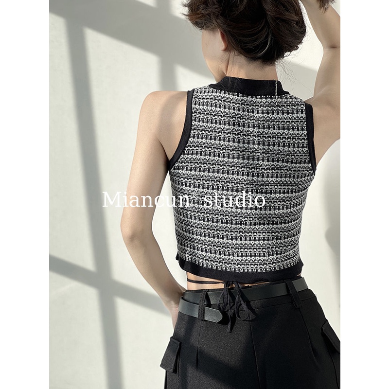 atasan rajut tanpa lengan cropped musim panas