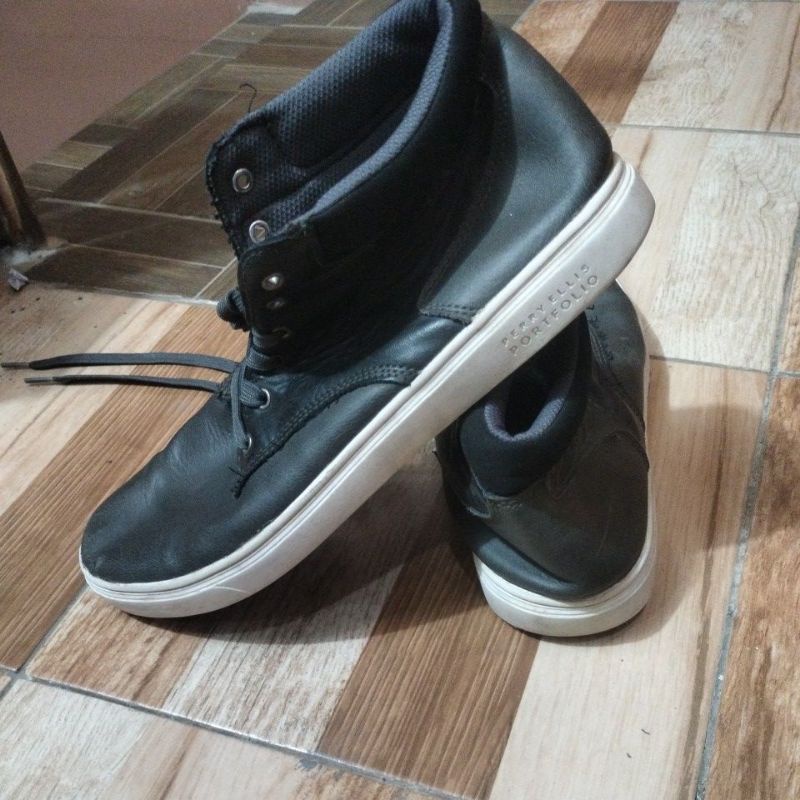 SEPATU PERRY ELLIS