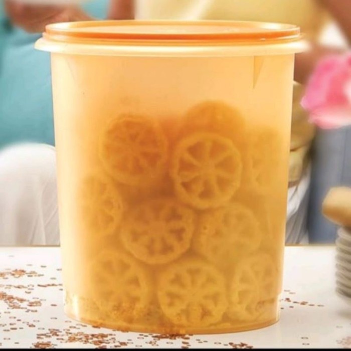 Octanita_Id- Tupperware Giant Canister Toples Krupuk 8,4Ltr Gold [Ready]
