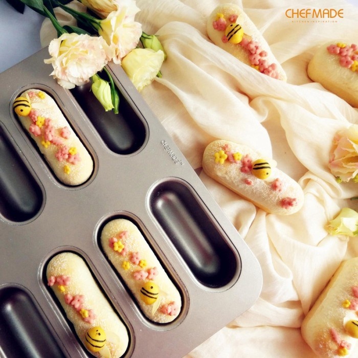 

Chefmade WK9145 - 8Cups Non Stick Hotdog Pan / Loyang Hotdog 8cups