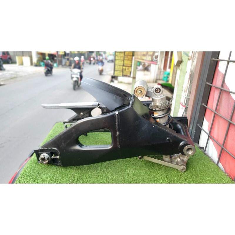 swingarm set Spakbor Suzuki Gsxr600 gsx 750r 1000 Hugger arm limbah moge
