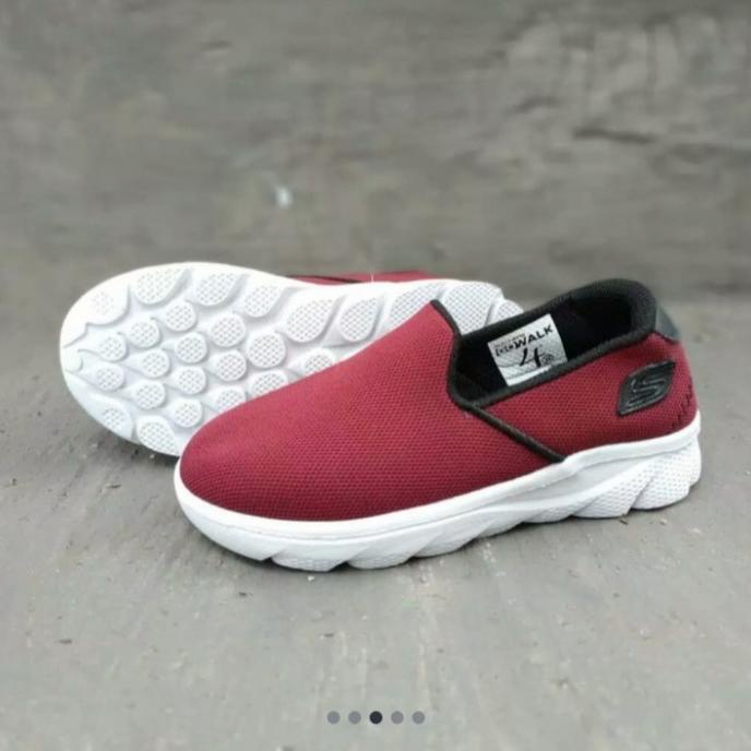 Sepatu Slip On Anak Hitam Putih Original Skechers Size 31 32 33 34 35