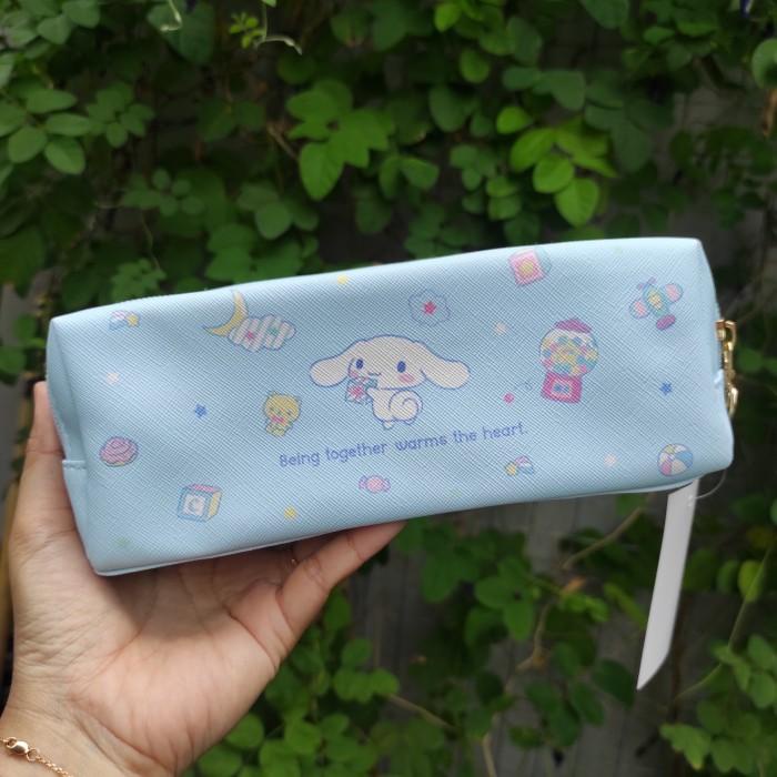 

TEMPAT PENSIL DOBEL RISLETING KARAKTER SANRIO CINNAMOROLL 6X8X19CM