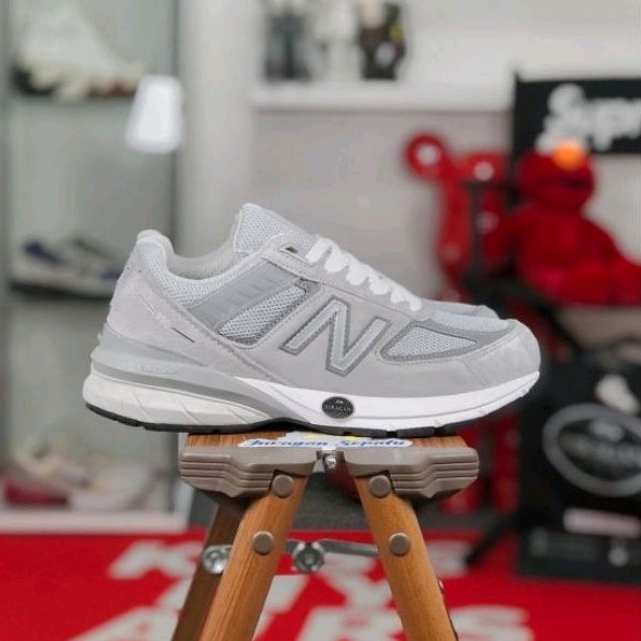 New Balance 990v5 &quot;Grey&quot;
