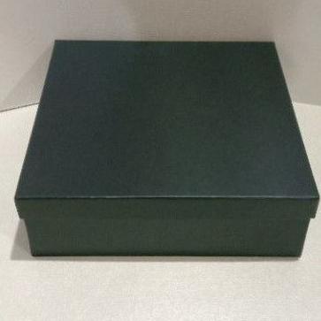 

New Gift Box Kotak Kado 22x22T10, 25x25T10, 25x20T5/Kotak Kado/Kotak Hadiah