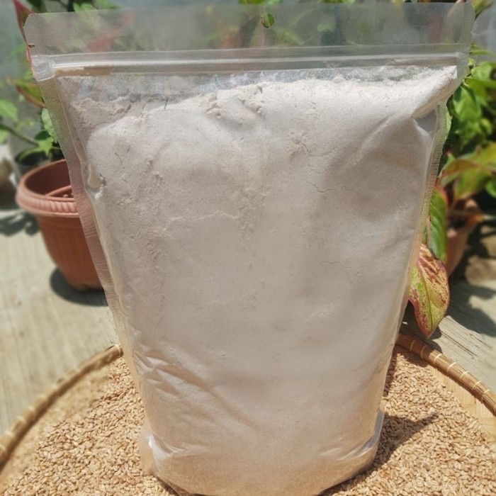 

Tepung Gandum Halus 1 Kg / Fine Whole Wheat Flour 1Kg