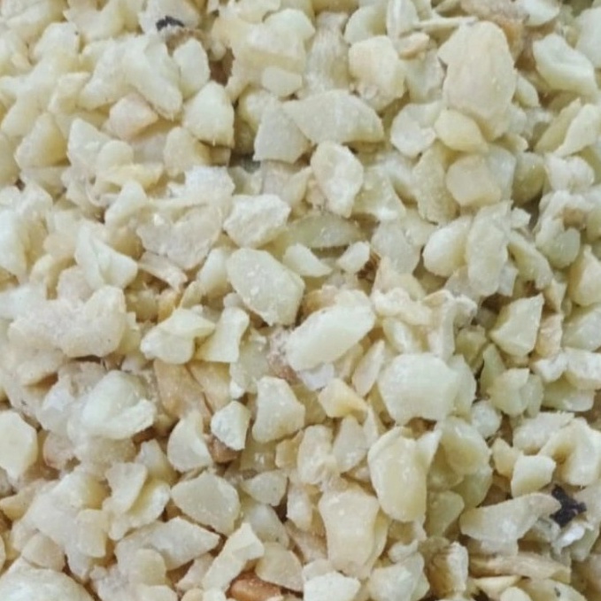 

Ready stock.. Kemiri Menir Super 1kg 05S