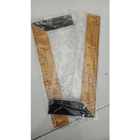 

penggaris siku plastik