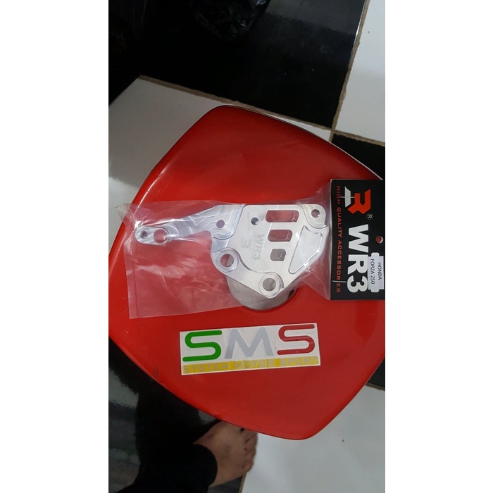 Braket kaliper depan kiri forza braket kaliper brembo 4piston 1 pin