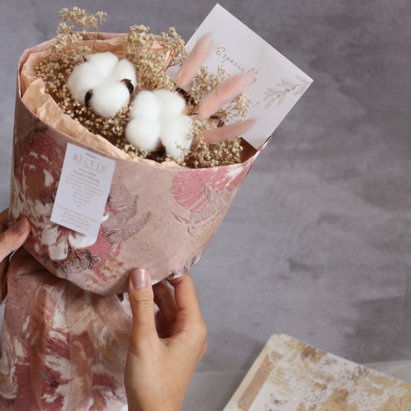 Lucy Bouquet / Buket Bunga / Bunga Kering / Buket Wisuda