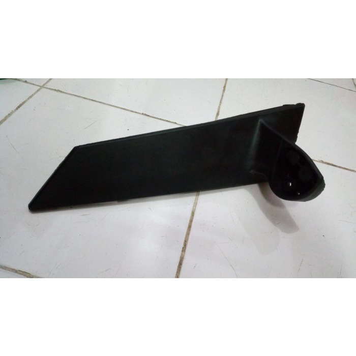 DUDUKAN TIANG KAKI SPION INNOVA KANAN