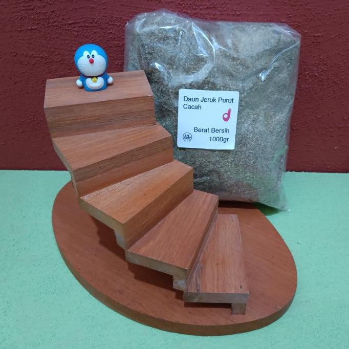 

Daun Jeruk Purut 1 kg Kering Cacah / Lime Leaves Flakes 1000 gram