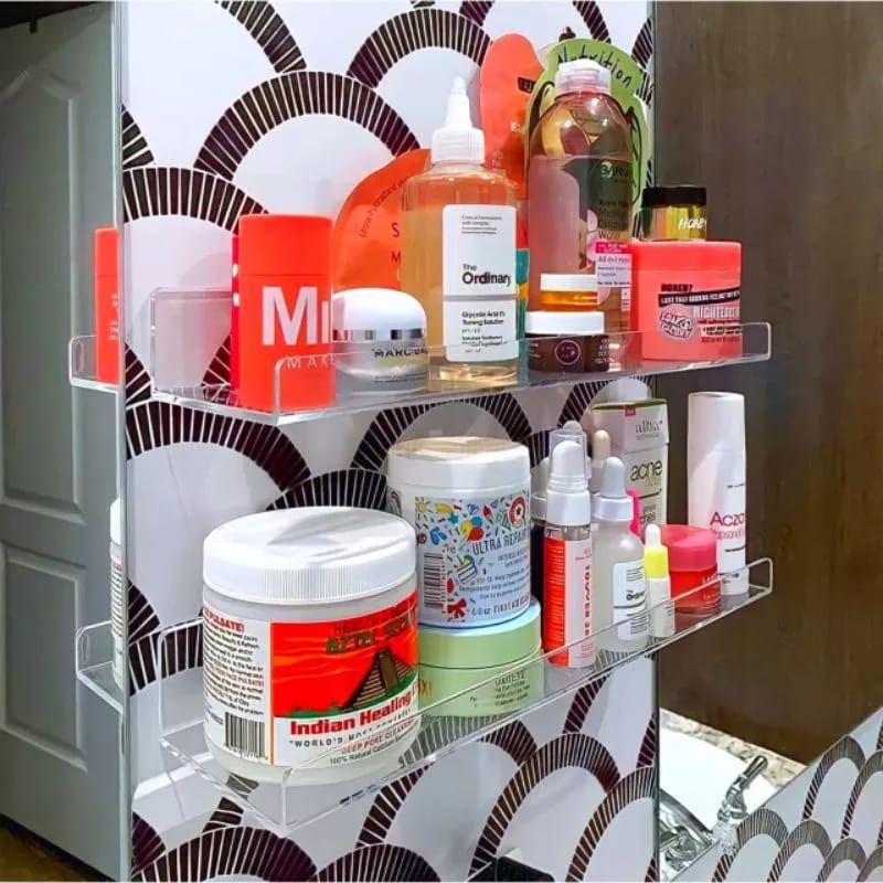 akrilik display / akrilik gantung / display gantung / rak dinding / rak gantung
