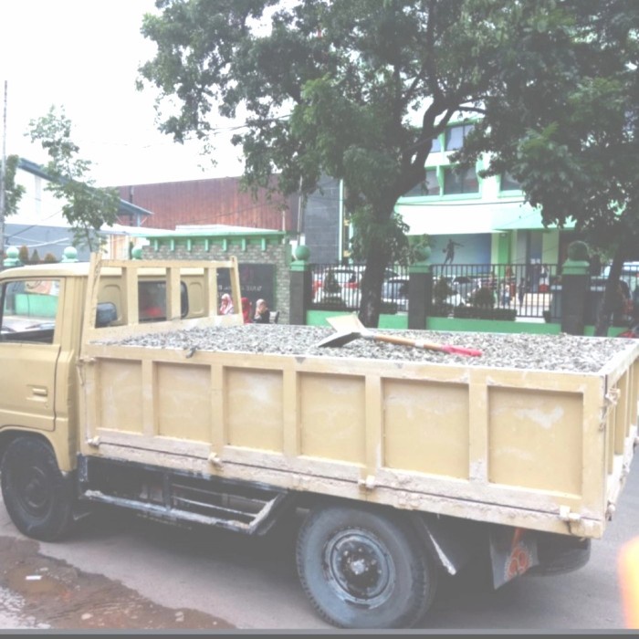 1 engkel split batu (3m3)