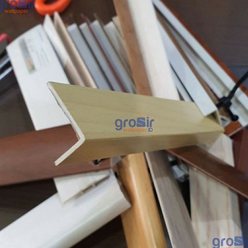 Tren Terbaru.. (COD) TERMURAH List PVC / List Tangga / List Siku/List Siku L PVC Step Nosing Tangga 