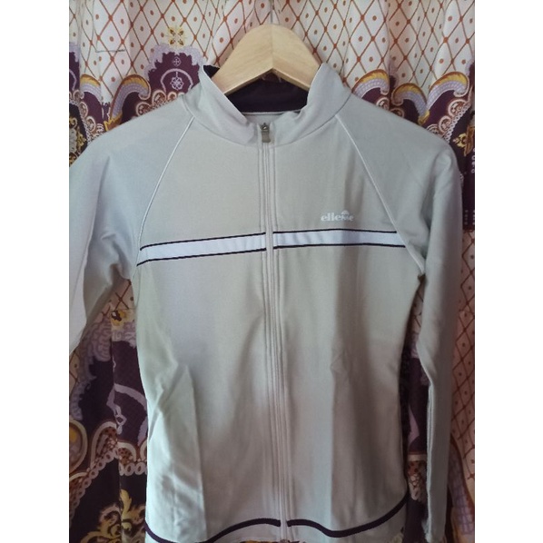 tracktop ellese wanita