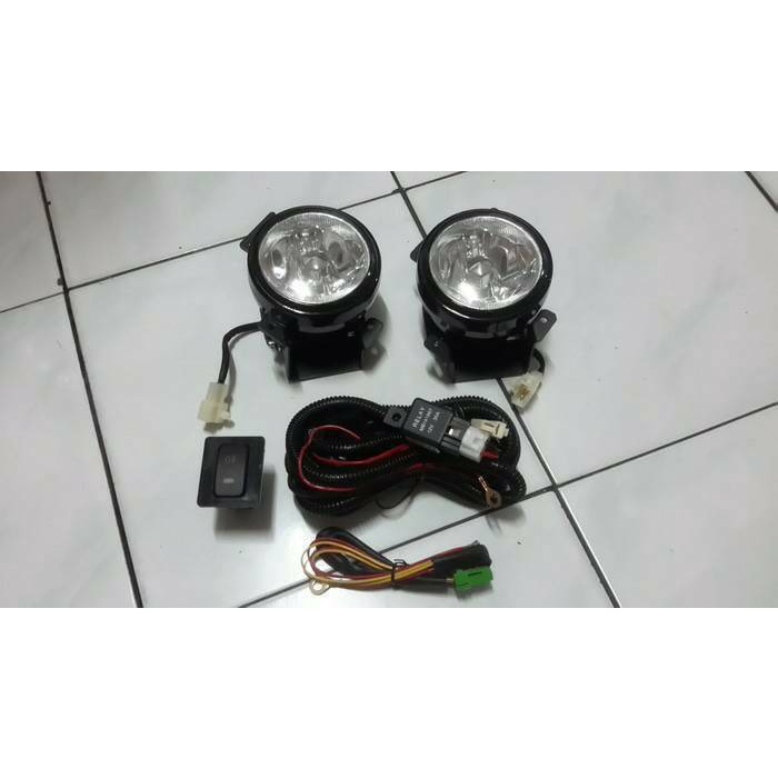 Lampu Foglamp/Kabut Avanza Xenia Lama 2004 2005 2006 Kode B05
