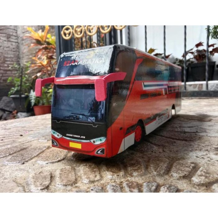 BEST QUALTY Miniatur truk hino 500 engkel remot control variasi lampu terpal