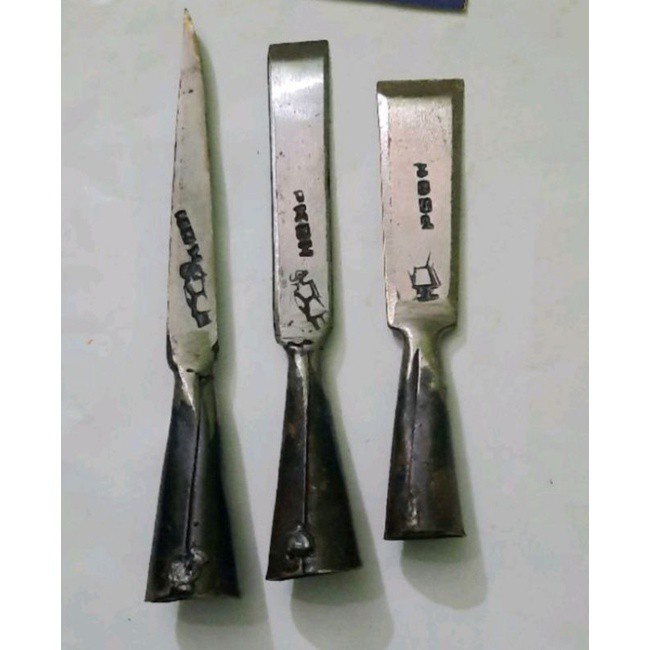 

Bestseller Pahat Ukir Kayu Baja Per 1Set 1-3Cm