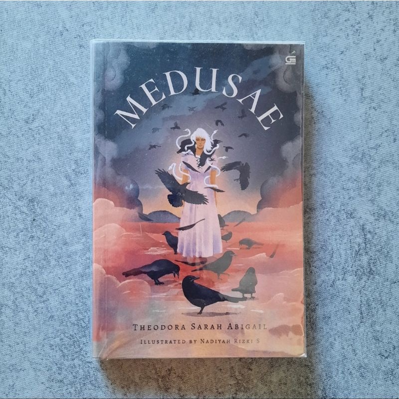 Novel English: Agatha Christie - The Pale Horse, Ransom Riggs - The Desolation of Devil's Acre, Theo