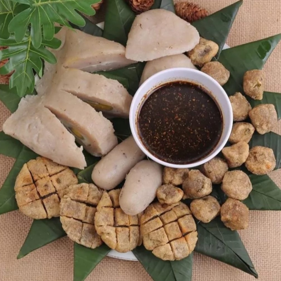 

≛Grosir PEMPEK PALEMBANG ASLI IKAN TENGGIRI + CUKA VARIAN Berat Isi 600 Gram B95 ➻