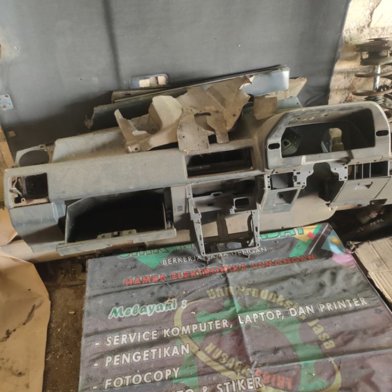 dasbord mazda 626 hb 86