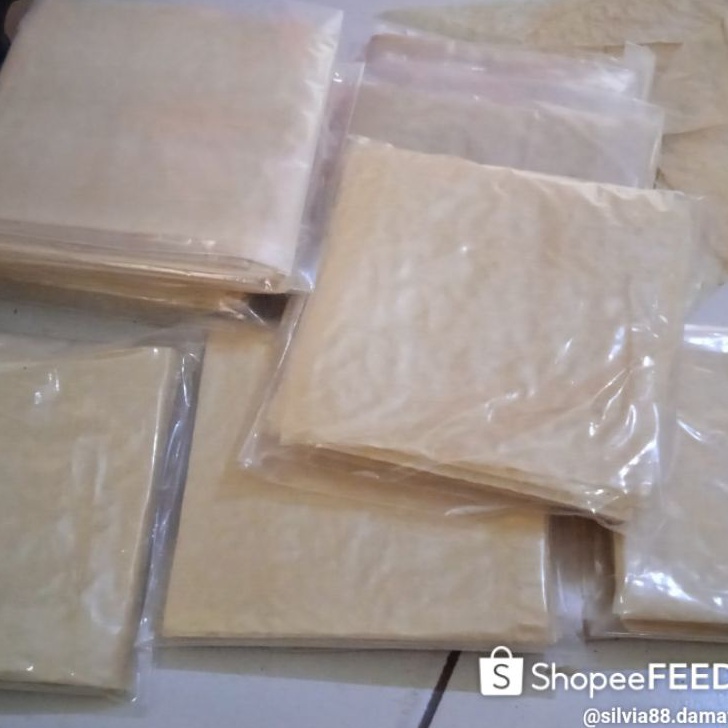 

Murah Kulit Tahu 10x10cm isi 50 Lembar Warna Putih MUI HALAL Stok Banyak