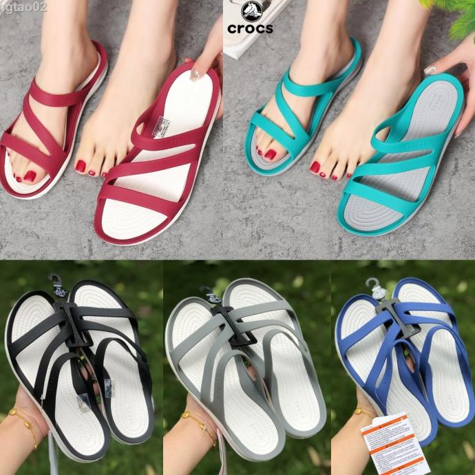Crocs / Sandal Wanita / Crocs Wanita / Sandal Crocs / Crocs Swiftwater Terbaik
