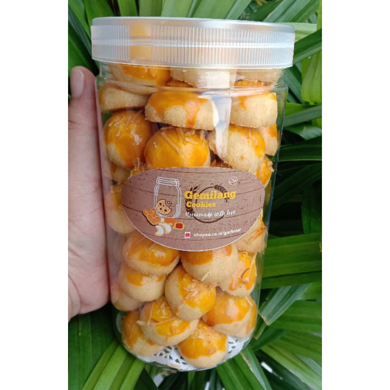 

Best.. Nastar Premium nanas asli 100% berat 700 gr nastar enak dan lumer 39