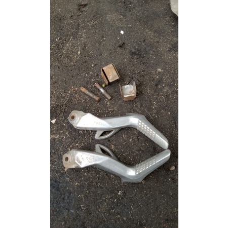 step belakang suzuki skydrive