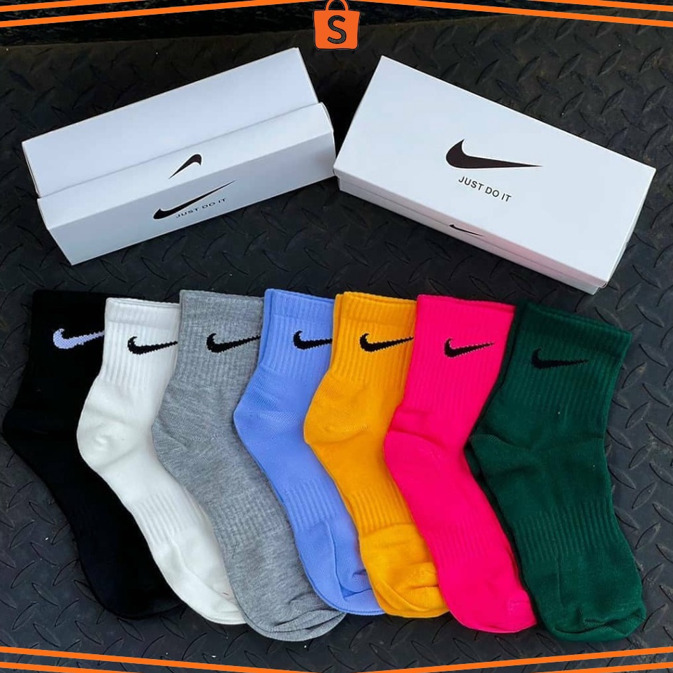 ღZbt NIKE SOCK/ KAOS KAKI NIKE / NIKE SOCK ORIGINAL INDONESIA BNWB / KAOS KAKI NIKE ORIGINAL 100% / 