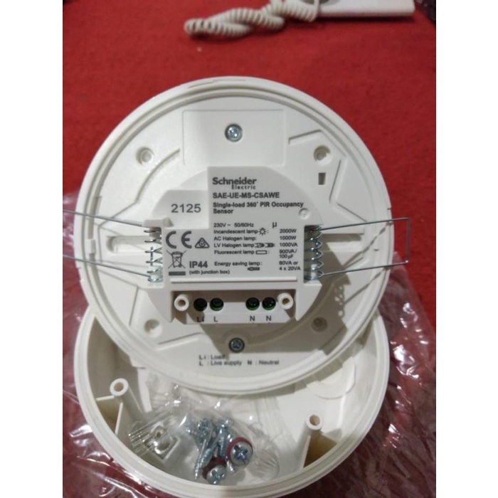 Schneider Motion Sensor Gerak Sae-Ue-Ms-Csawe