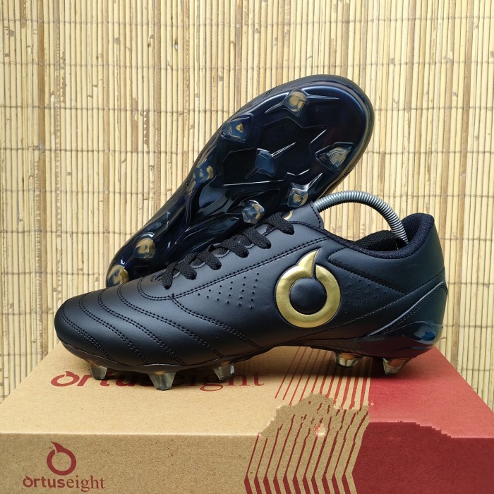 Sepatu Bola Ortuseight Forte Savage Terlaris