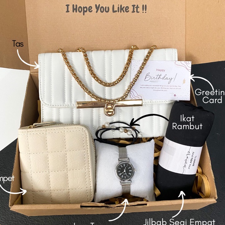 

FLASH SALE [A0201]HAMPERS GIFT BOX TAS CHELSY KADO ULANG TAHUN/KADO PACAR/KADO VALENTINE/KADO ANNIVERSARY/KADO WEDDING/KADO WISUDA/HADIAH ULANG TAHUN TAS CEWEK/HAMPERS LEBARAN/HAMPERS RAMADAN/KADO HARI GURU/KADO HARI IBU buruan