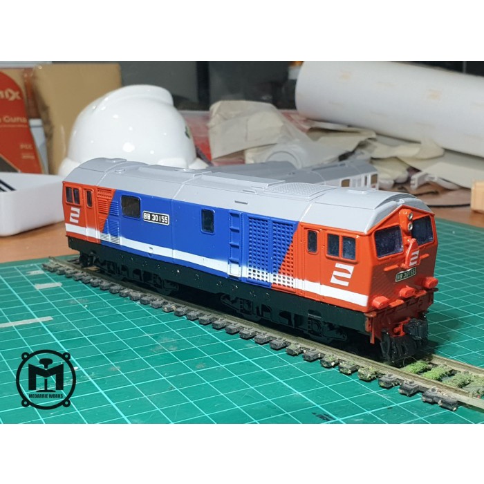 MUST HAVE MINIATUR LOKOMOTIF BB301 55 HO SCALE / SKALA HO TERMURAH