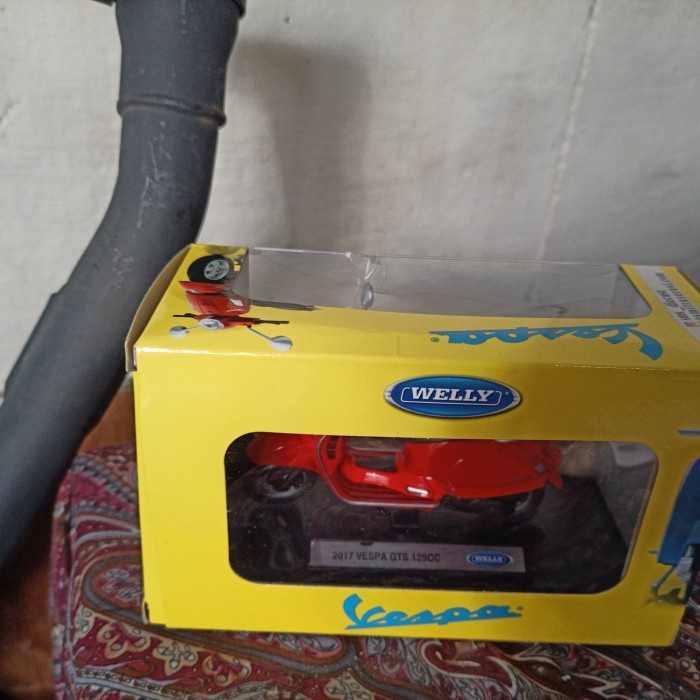 FLASH SALE DIECAST MINIATUR MOTOR VESPA MATIC MODERN GTS 125CC 125 CC CLASSIC MD TERLARIS