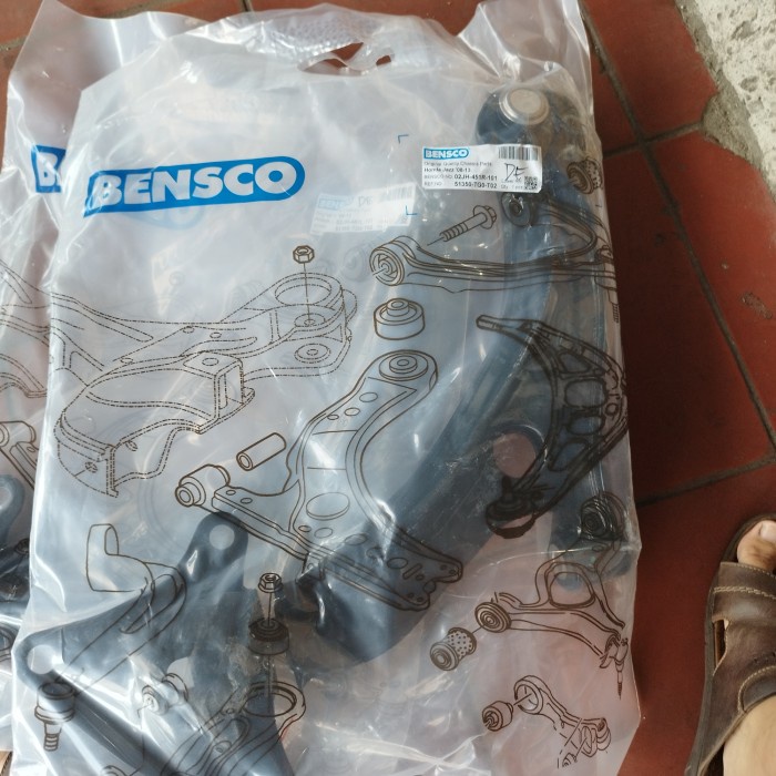 Lower Arm Sayap Depan Bawah Lks Honda Freed, City Gm2, Jazz S Rs Ge8 Kode Dt 032