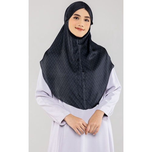 preloved PL buttonscarves tapis slip on black