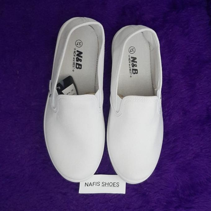 SEPATU IMPORT PANTOFEL SLIP ON WANITA PUTIH POLOS/SEPATU SUSTER
