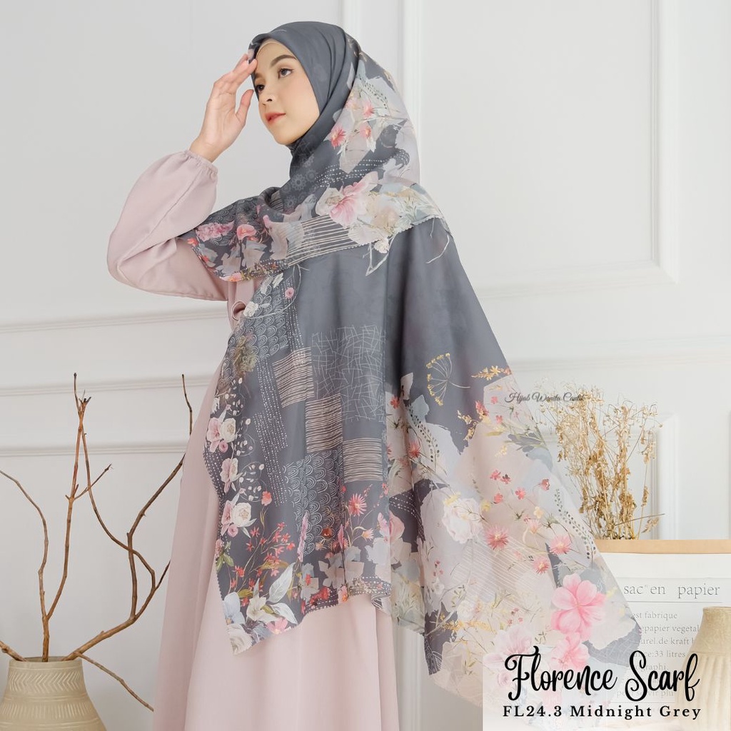 [Beli 2 GRATIS Hadiah] Hijabwanitacantik - Florence Scarf | Hijab Voal Segiempat Printing Premium