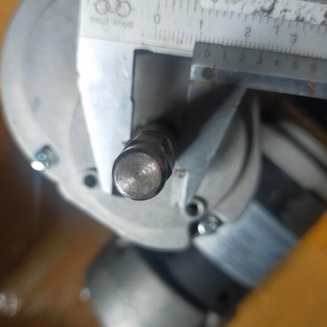 Dinamo Gearbox 220V Dc