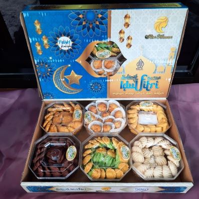 

✤tomonimart✤ Paket kue lebaran Putri Kencana Kalista