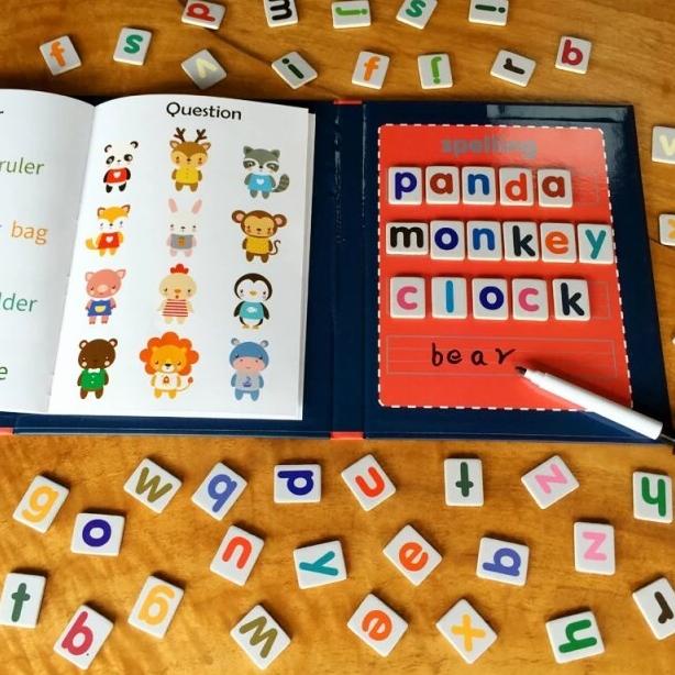 

Buku Magnet Menulis Baca Bahasa Inggris Spelling Game Book Montessori pen01