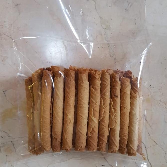 

Kue Semprong Wijen Gurih